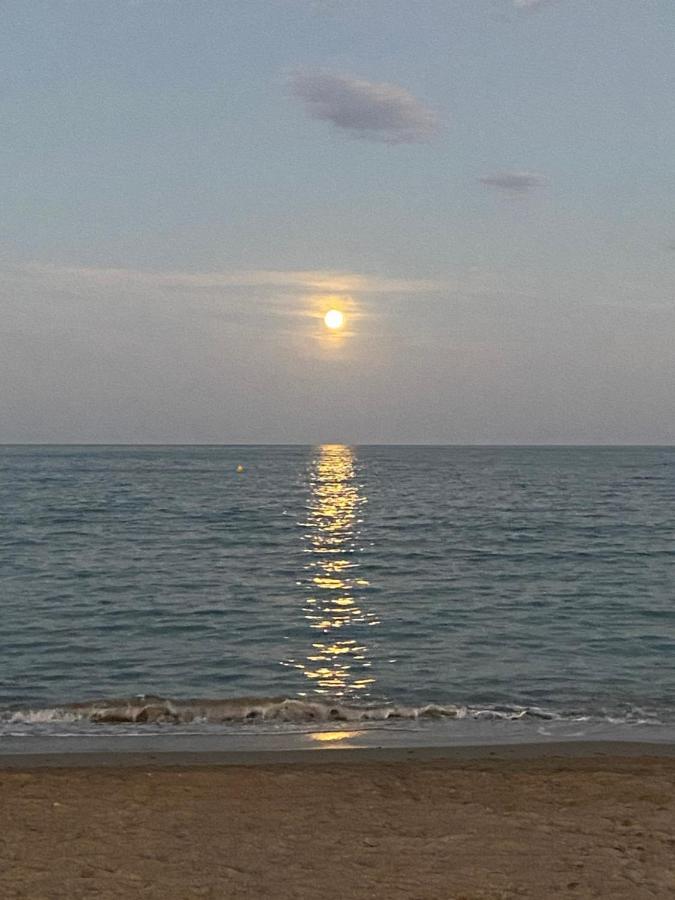 贝尼卡西姆Casa Ibicenca En Benicasim A 3 Minutos De La Playa公寓 外观 照片